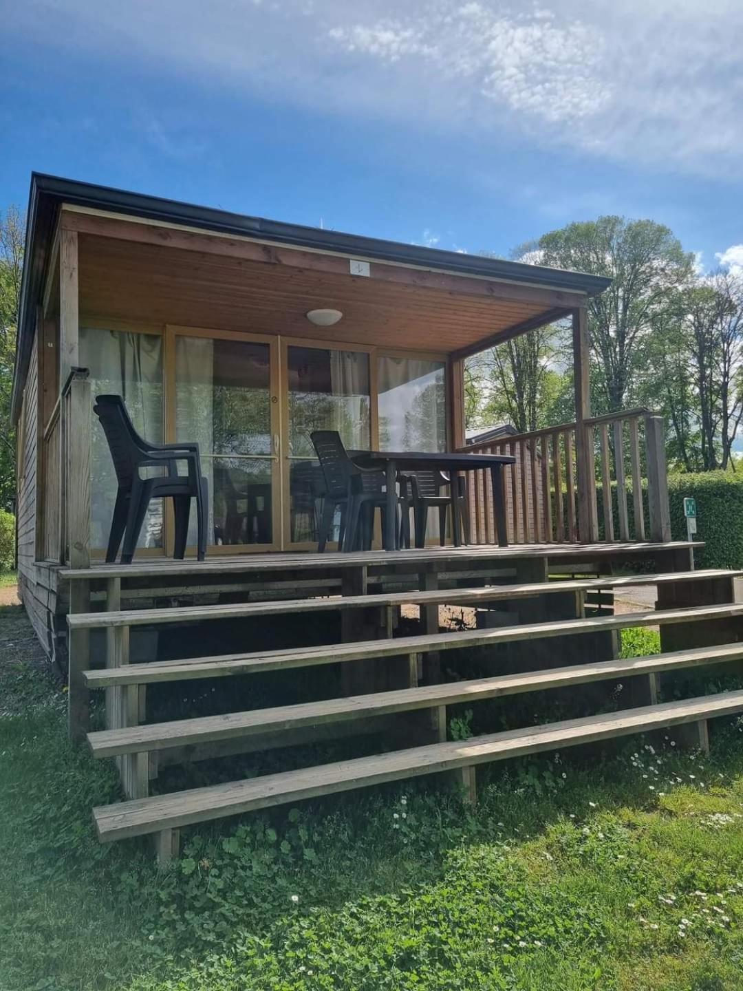 Camping Onlycamp Des Halles Decize Exterior foto
